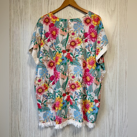 Umgee Womens Large Short Sleeve Floral Blouse with Fringe LNC - Picture 3 of 3